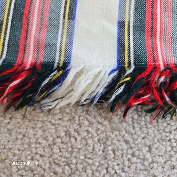 Large Woven Wool Triangle Scarf Shawl Plaid Rondina - Picture 14 of 16